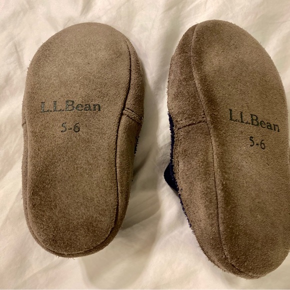 L. L. Bean Fleece And Suede 5-6T Kids Blue Slippers - Picture 3 of 7